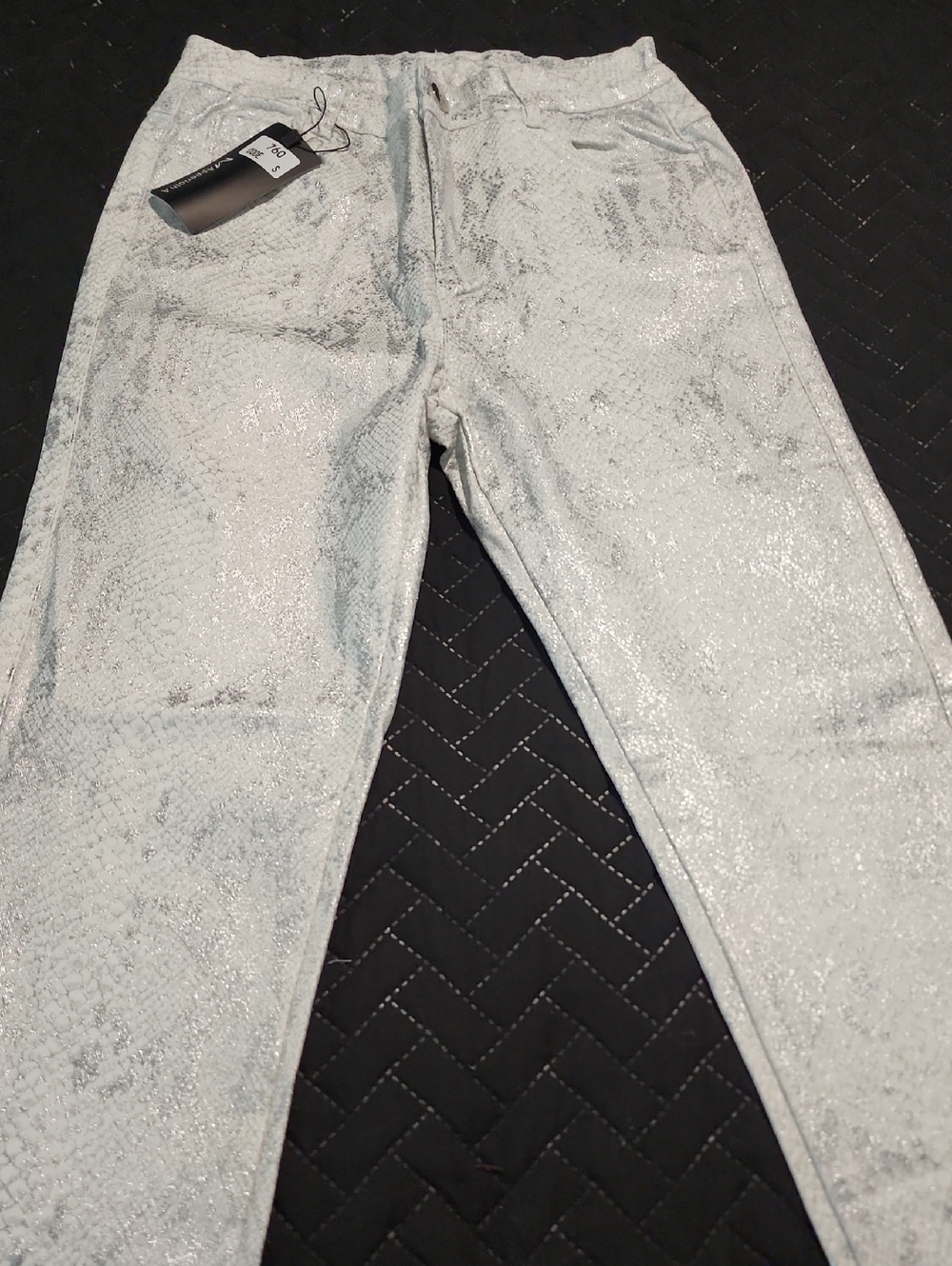 Silver Metallic Women’s Jeans - Unbranded